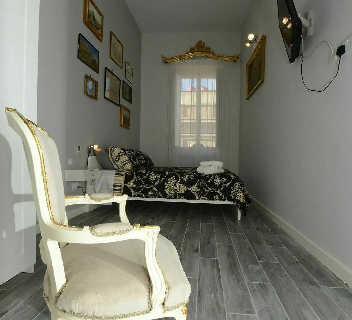 Aparthotel Paulos Valletta