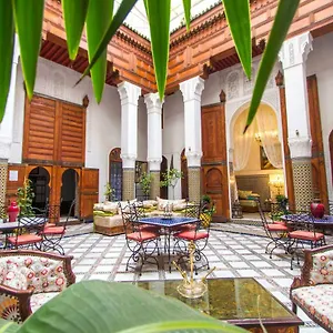 riad-dar-skalli.hotelfesmorocco.com/